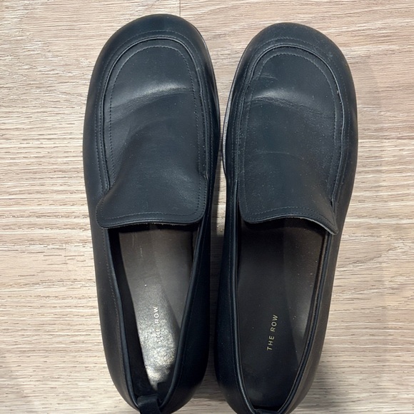 The Row Black Leather Loafers size 38 - great condition - Picture 3 of 4